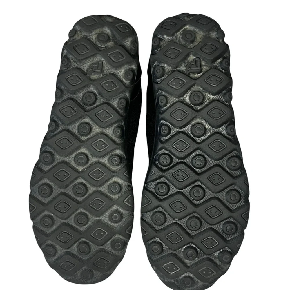 Propet TravelActiv Slip-On Black Sneakers size 9 wide width 4E
